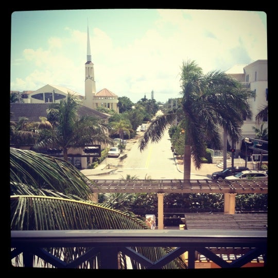 รูปภาพถ่ายที่ Residence Inn by Marriott Delray Beach โดย Jourdan เมื่อ 9/4/2012