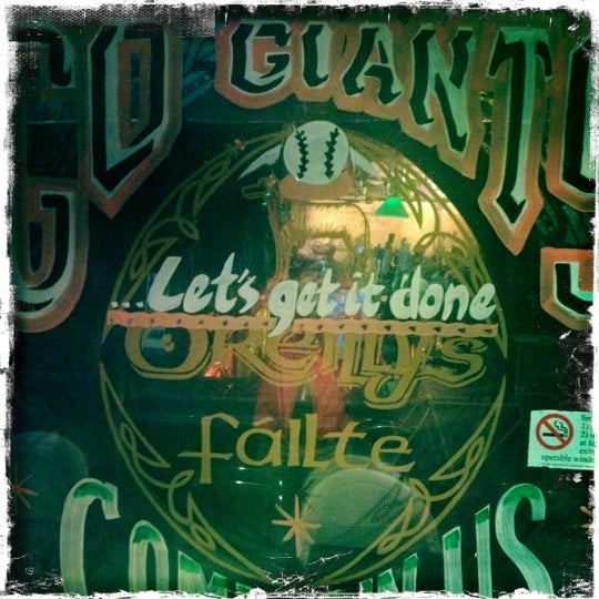 Foto tomada en O&#39;Reilly&#39;s Irish Pub &amp; Restaurant  por Aaron A. el 9/11/2012