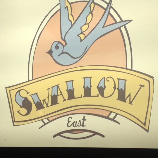 Foto tirada no(a) Swallow East Restaurant por Jennifer S. em 7/27/2012