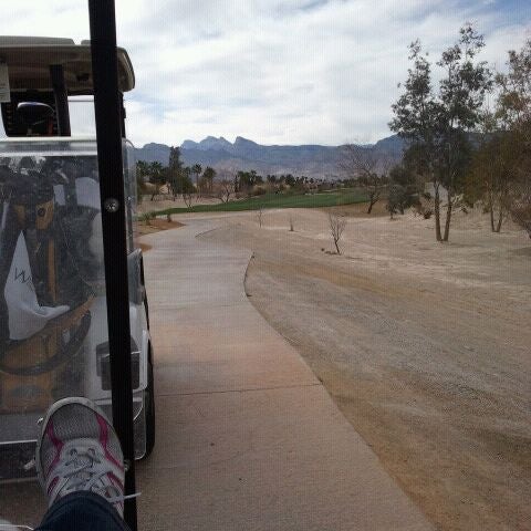 Das Foto wurde bei Painted Desert Golf Club von Tiffany H. am 3/12/2012 aufgenommen