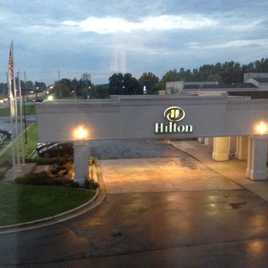Photo taken at DoubleTree by Hilton Hotel Grand Rapids Airport by Karyn  @konorth O. on 8/13/2012