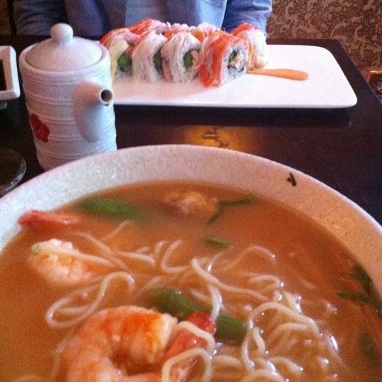 Das Foto wurde bei sushi d von Lee am 7/15/2012 aufgenommen