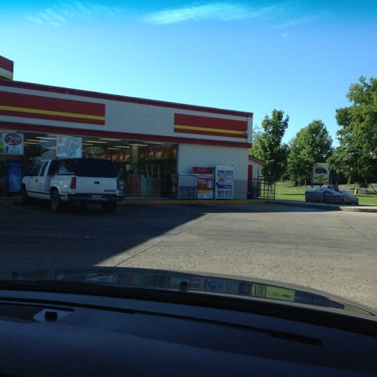 Kangaroo Express (Now Closed) Gas Station