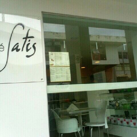 Foto tirada no(a) Café Satis por Hellen S. em 3/6/2012