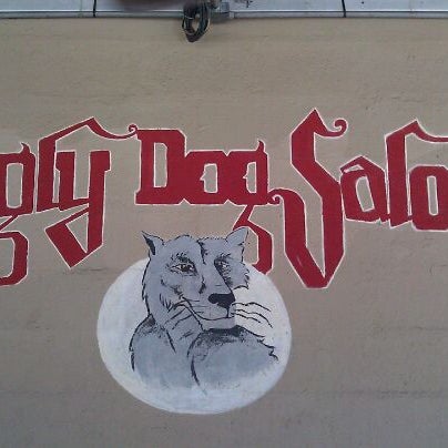 Photo taken at Ugly Dog Saloon and BBQ by Dreux B. on 4/26/2012