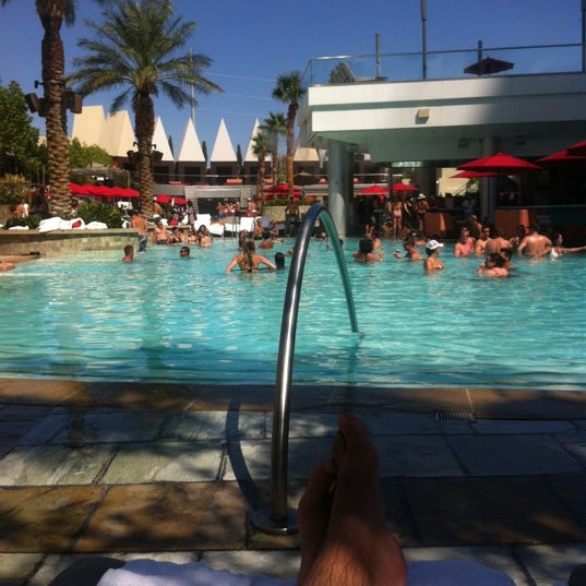Photo taken at Palms Pool &amp; Dayclub by DonCarlos on 8/12/2012