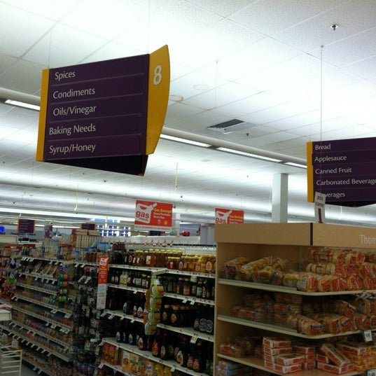 Super Stop & Shop Supermarket in White Plains