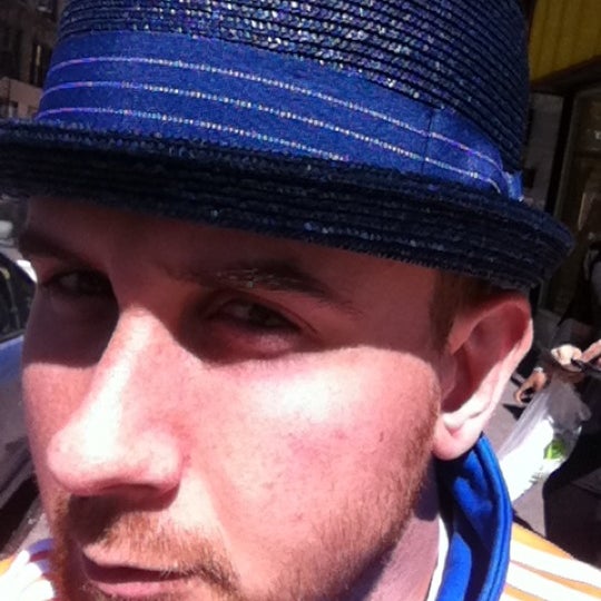 4/5/2012にdanNY R.がCity Hatsで撮った写真