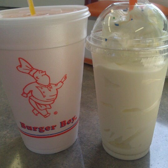 Das Foto wurde bei Burger Boy von Edie M. am 8/17/2012 aufgenommen