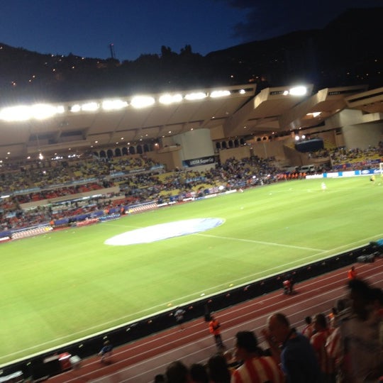 次での写真 Stade Louis Ii Stade 44人の訪問者 から 22個のtips 件