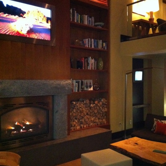 2/13/2012 tarihinde Michael M.ziyaretçi tarafından Hotel Andra'de çekilen fotoğraf