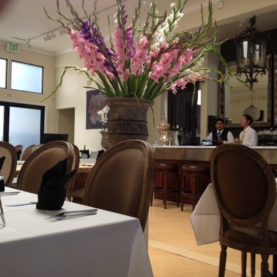 7/31/2012にVitalii S.がBon Vivant Restaurantで撮った写真