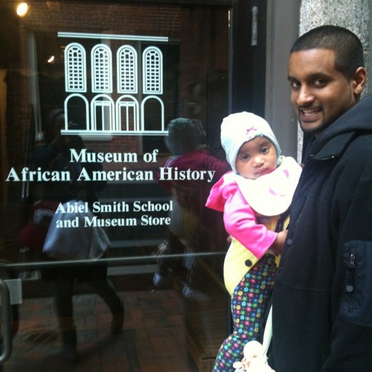 รูปภาพถ่ายที่ Museum of African American History โดย Keisha W. เมื่อ 4/4/2012