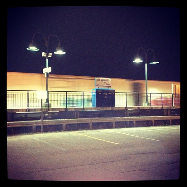 Photos at Metro North Riverdale Station North Riverdale 6 tips