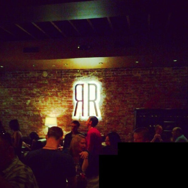 5/6/2012 tarihinde Reid W.ziyaretçi tarafından The Red Rabbit Kitchen and Bar'de çekilen fotoğraf