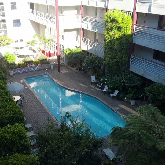 7/19/2012 tarihinde Maite M.ziyaretçi tarafından Cupertino Hotel'de çekilen fotoğraf