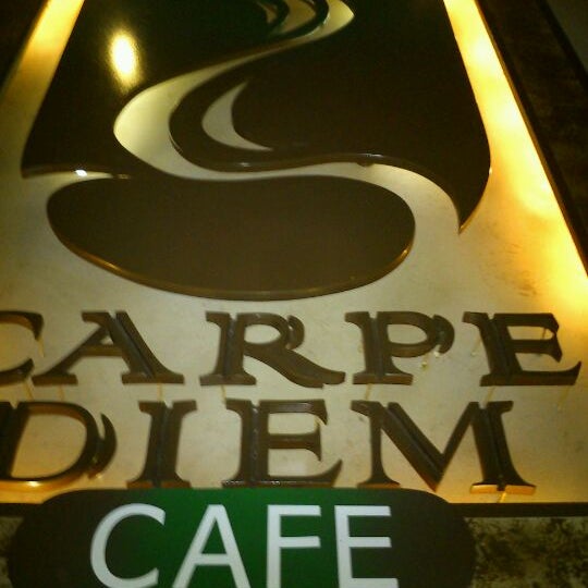 รูปภาพถ่ายที่ Carpe Diem Cafe โดย Alejandro G. เมื่อ 3/9/2012