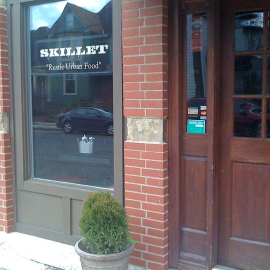 Photo taken at Skillet Rustic Urban Food by Brian M. on 3/17/2012