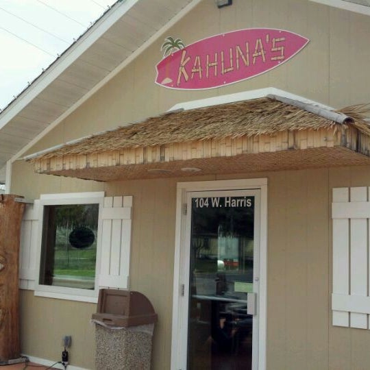 Foto tirada no(a) Kahuna&#39;s Restaurant por PT B. em 3/18/2012