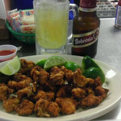 Photo taken at Mambo Seafood by Freddy P. on 4/26/2012