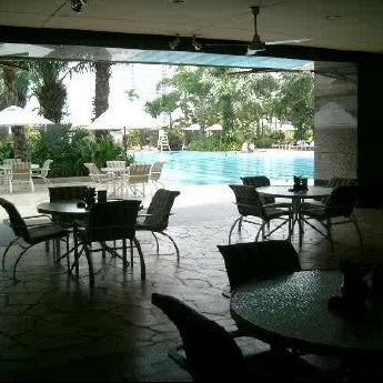 7/30/2012にfajri y.がPoolside - Hotel Mulia Senayan, Jakartaで撮った写真