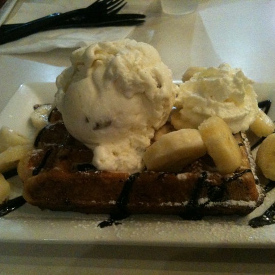 8/22/2012にNic V.がSyrup Dessertsで撮った写真