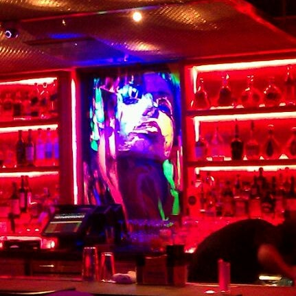 4/13/2012にNicholas B.がInfusion Loungeで撮った写真