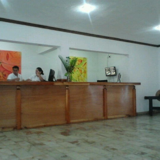 Снимок сделан в Hotel Hacienda Inn пользователем Maximo C. 6/30/2012