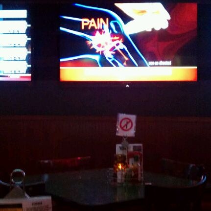 Foto tirada no(a) Kegler&#39;s Sports Bar &amp; Lounge por Jason B. em 3/12/2012