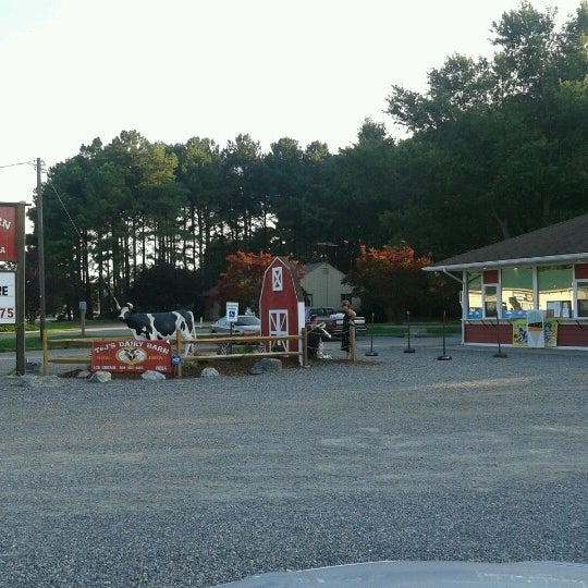 T J S Dairy Barn 718 Jessie Dupont Memorial Hwy