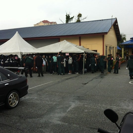 Pusat Latihan Polis Tentera Pulapot Desa Setapak 81 Visitors