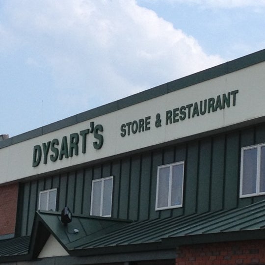 Foto tirada no(a) Dysart&#39;s Restaurant por Jennifer M. em 7/18/2012