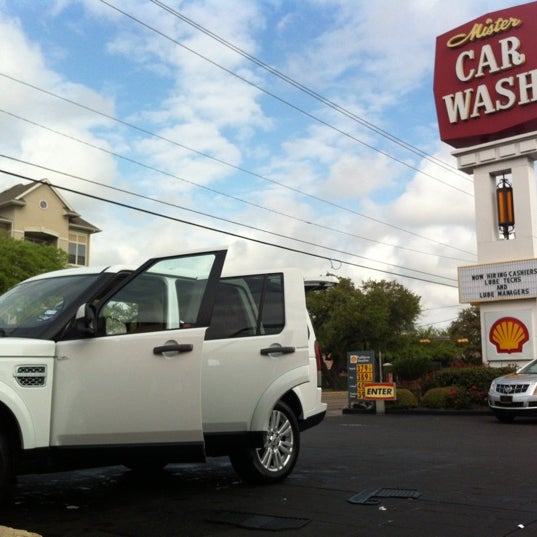 Mister Car Wash & Express Lube Car Wash in Houston