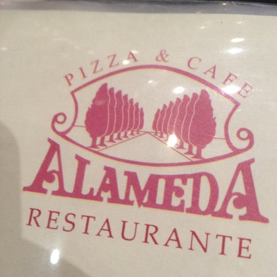 Photo taken at Alameda Restaurante by Adrián C. on 5/2/2012