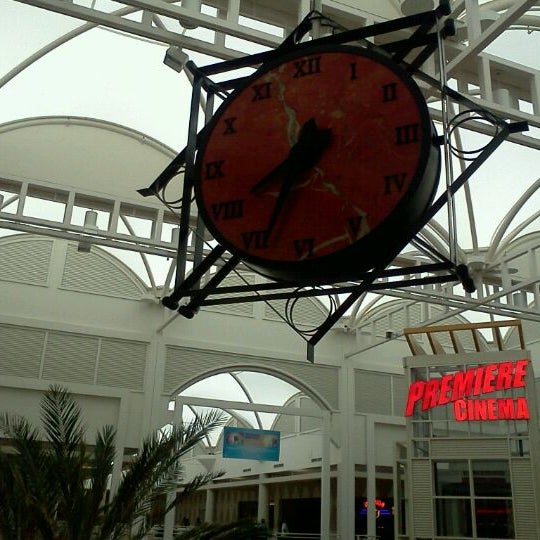 Photo taken at Orlando Fashion Square by Bittersweet&amp;Blue on 3/29/2012