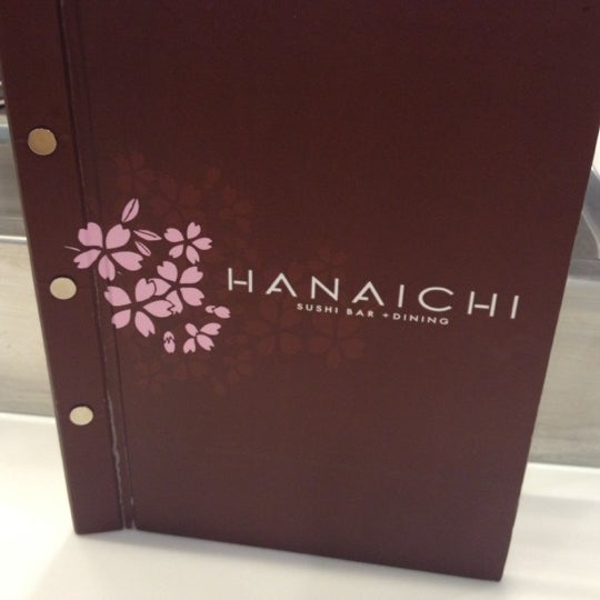 Foto tomada en Hanaichi Sushi Bar + Dining  por Sandie T V. el 5/17/2012