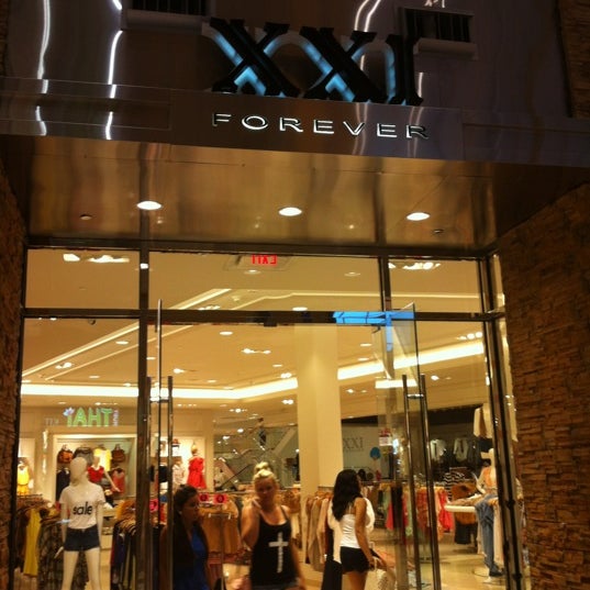Forever21 Fashion Store, Shop No 315, People's Plaza
