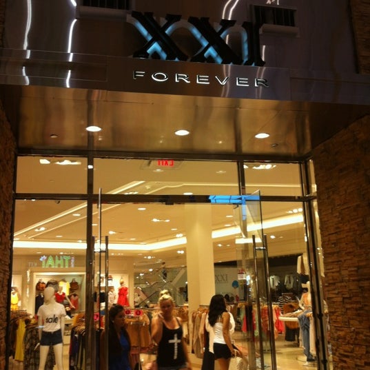 Forever 21 (XXI Forever)