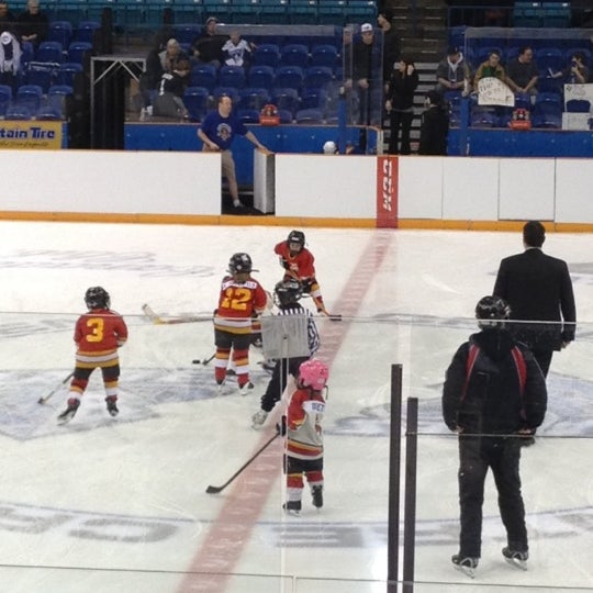 รูปภาพถ่ายที่ SaskTel Centre โดย Len C. เมื่อ 2/25/2012