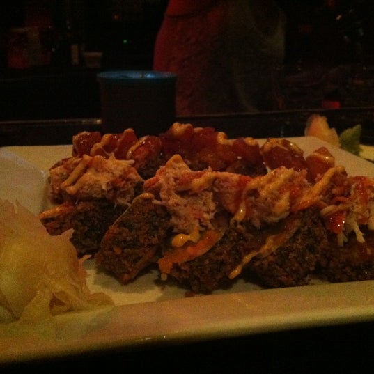 Foto tomada en The Fish Restaurant &amp; Sushi Bar  por Randy C. el 8/5/2012