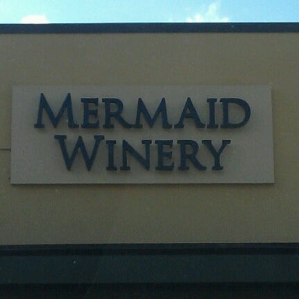 Foto scattata a Mermaid Winery da Mark H. il 9/7/2012