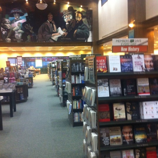 Barnes Noble Bookstore In Houston
