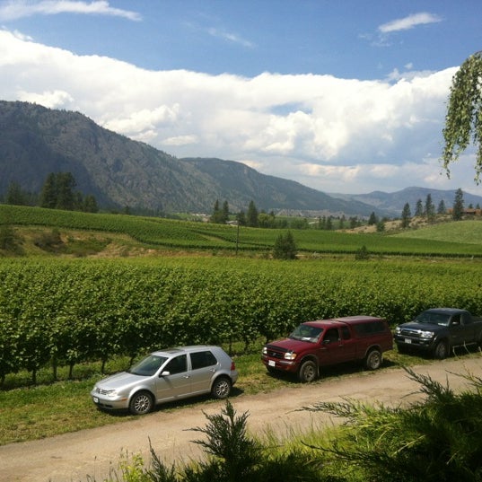 Photo taken at Blue Mountain Vineyard and Cellars by Rob M. on 7/9/2012