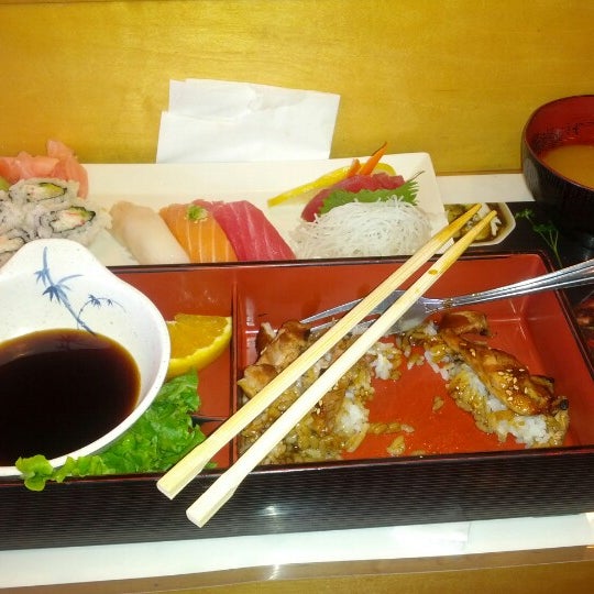 Photo taken at Aisuru Sushi + Sake Bar by Stella S. on 9/6/2012