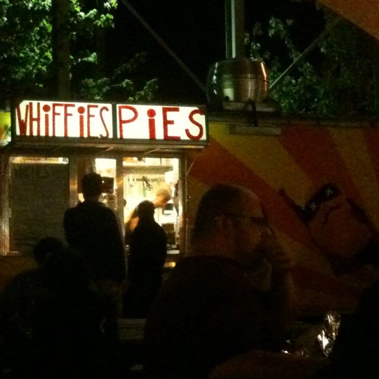 Das Foto wurde bei Whiffies Fried Pies von Michael P. am 9/1/2012 aufgenommen