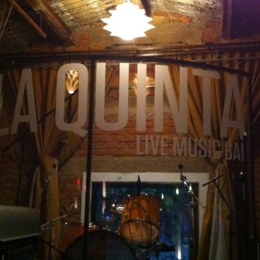 รูปภาพถ่ายที่ La Quinta Bar โดย Ninah M. เมื่อ 6/30/2012