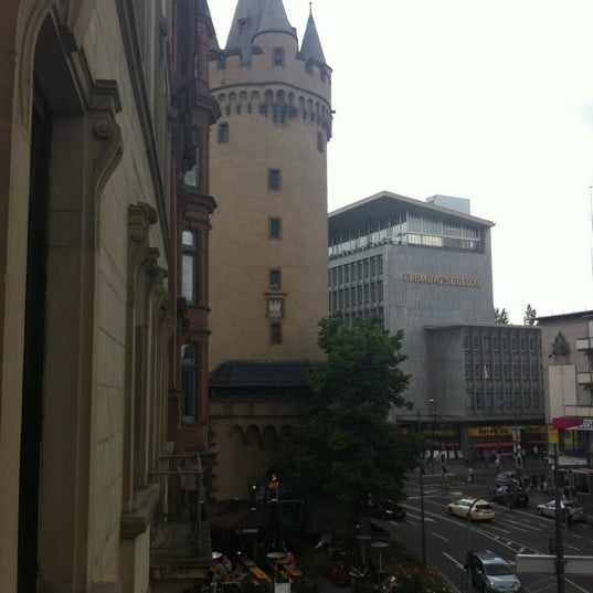 6/23/2012 tarihinde Thomas M.ziyaretçi tarafından Muscat HairArtist - Ihr Friseur in Frankfurt'de çekilen fotoğraf