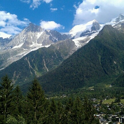 Photo taken at Hotel Les Campanules Les Houches by Cécile J. on 7/10/2012