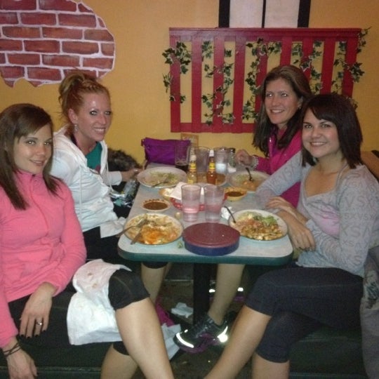 Das Foto wurde bei Zocalo Restaurant &amp; Bar von JD D. am 2/15/2012 aufgenommen
