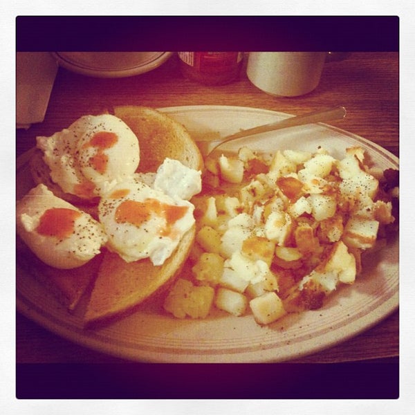 Photos at Bob's Diner 14 tips from 492 visitors